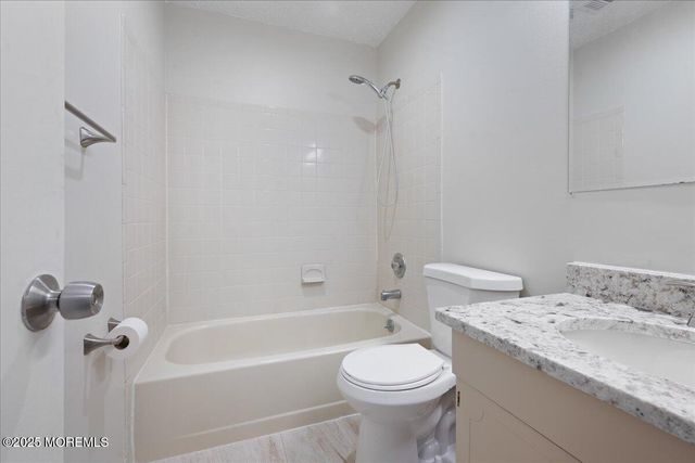1016 Tammy Court, D, Brick, NJ 08724