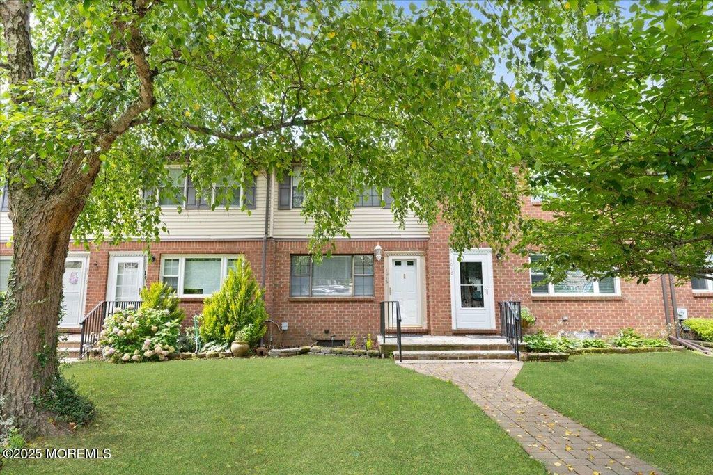 1016 Tammy Court, D, Brick, NJ 08724