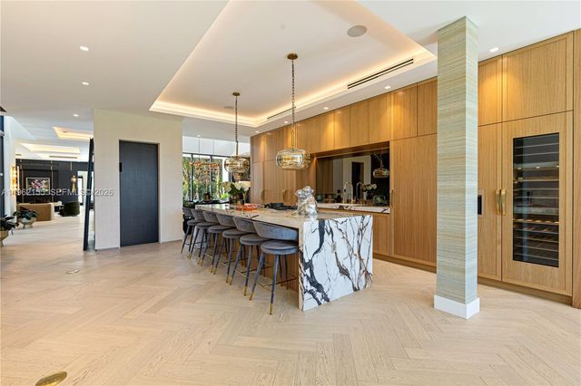 2499 N Meridian Avenue, Miami Beach, FL 33140