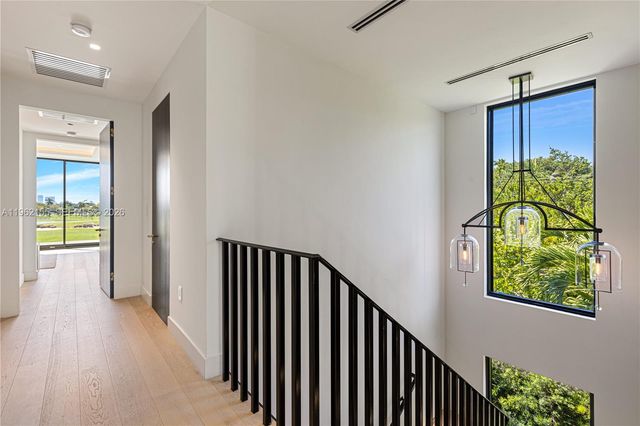 2499 N Meridian Avenue, Miami Beach, FL 33140