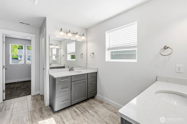 13022 157th Street Street E, Puyallup, WA 98374