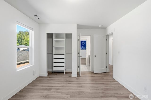 13022 157th Street Street E, Puyallup, WA 98374