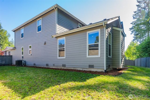 13022 157th Street Street E, Puyallup, WA 98374