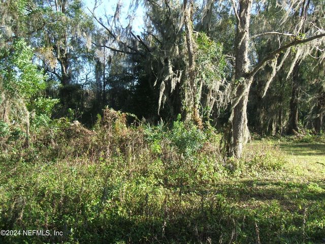 22431 NE COUNTY RD 200B, Lawtey, FL 32058