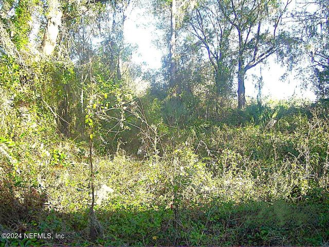 22431 NE COUNTY RD 200B, Lawtey, FL 32058