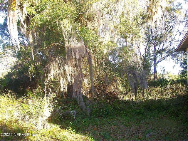 22431 NE COUNTY RD 200B, Lawtey, FL 32058