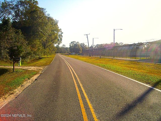 22431 NE COUNTY RD 200B, Lawtey, FL 32058