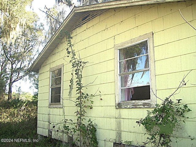 22431 NE COUNTY RD 200B, Lawtey, FL 32058