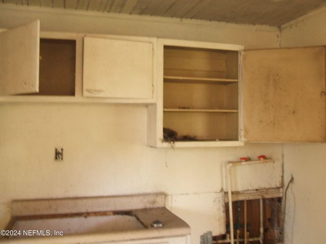 22431 NE COUNTY RD 200B, Lawtey, FL 32058