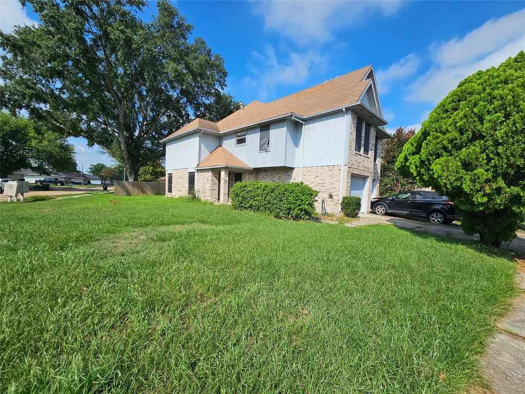 13615 Repa Lane, Houston, TX 77014