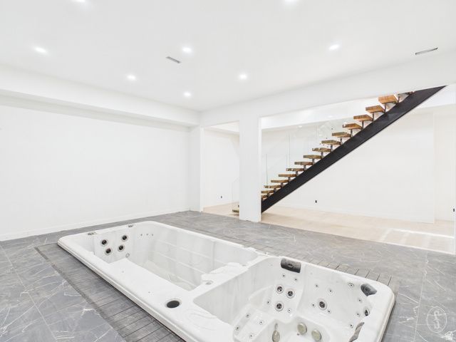 422 N CASTOR LN, Salt Lake City, UT 84103