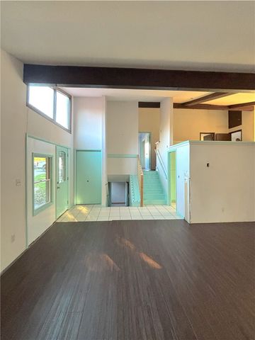 1568 Pulaski Mercer Rd, E Lackawannock Twp, PA 16137