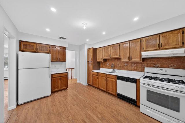 13 Sutherland Drive, Monroe, NY 10950