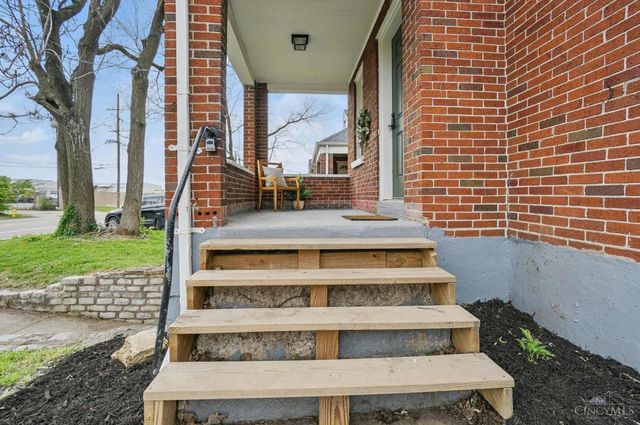 2222 Langdon Farm Road, Cincinnati, OH 45237