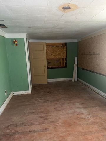 1916 Murphy Avenue, Joplin, MO 64804