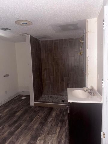 1916 Murphy Avenue, Joplin, MO 64804