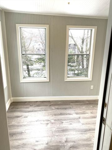 281 Belgrade Ave 3, Boston, MA 02131