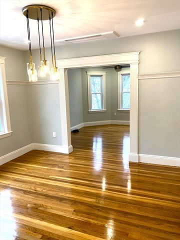 281 Belgrade Ave 3, Boston, MA 02131