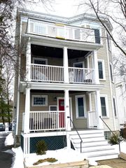 281 Belgrade Ave 3, Boston, MA 02131