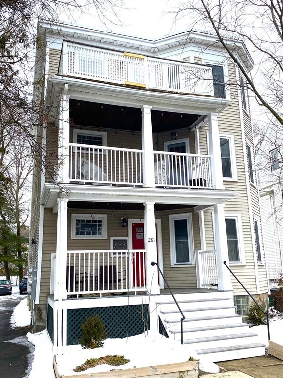 281 Belgrade Ave 3, Boston, MA 02131