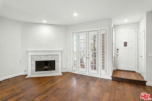 1242 Berkeley Street 10, Santa Monica, CA 90404