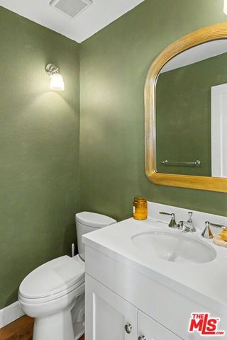 1242 Berkeley Street 10, Santa Monica, CA 90404
