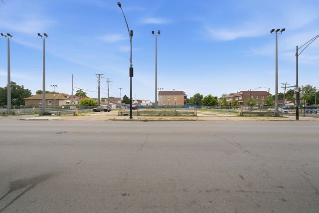 5101-5117 S Sacramento Avenue, Chicago, IL 60632