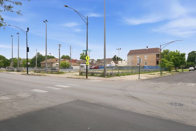 5101-5117 S Sacramento Avenue, Chicago, IL 60632