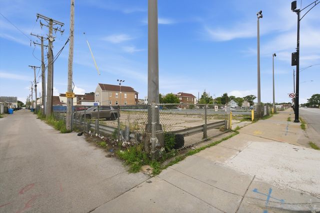 5101-5117 S Sacramento Avenue, Chicago, IL 60632