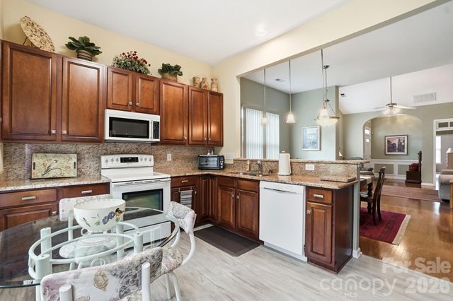 6120 Pale Moss Lane, Charlotte, NC 28269
