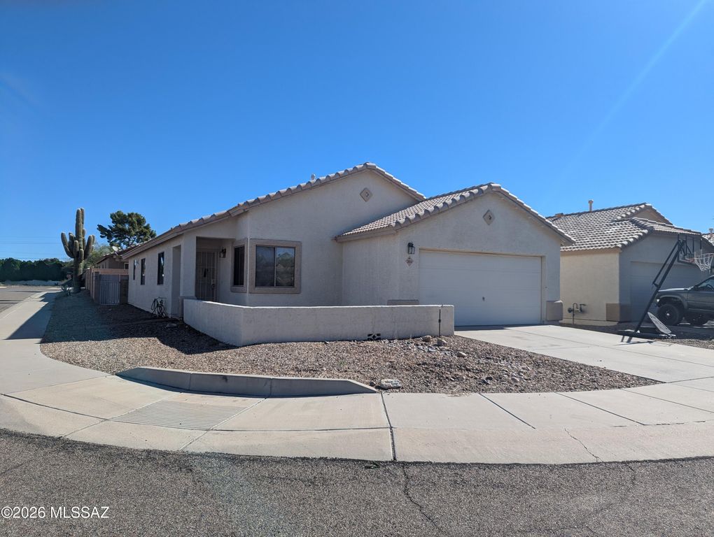 2854 W Simplicity Drive, Tucson, AZ 85741