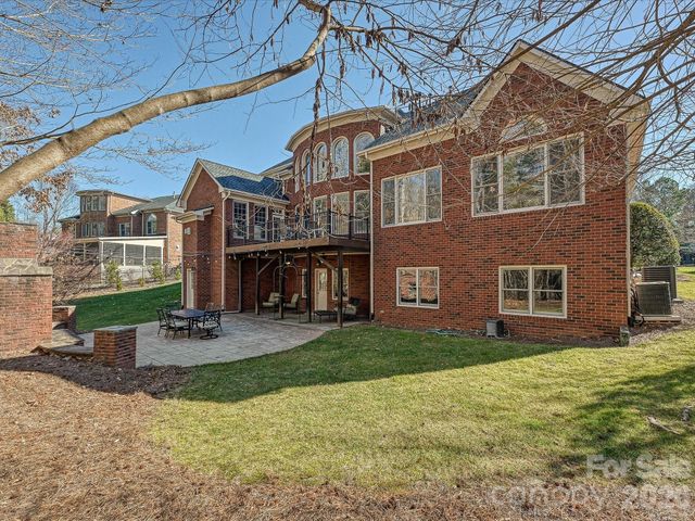 2110 Highland Forest Drive, Waxhaw, NC 28173