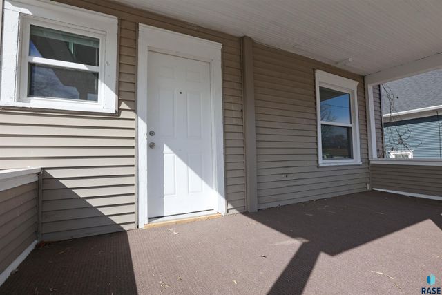 609 N Sherman Ave Avenue, Sioux Falls, SD 57103