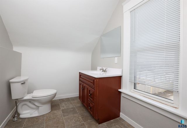 609 N Sherman Ave Avenue, Sioux Falls, SD 57103