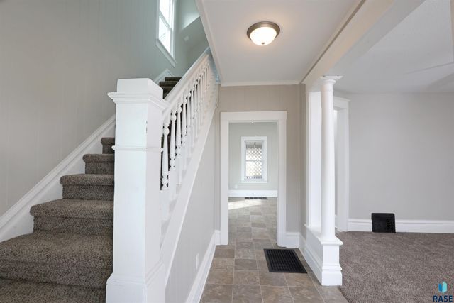 609 N Sherman Ave Avenue, Sioux Falls, SD 57103