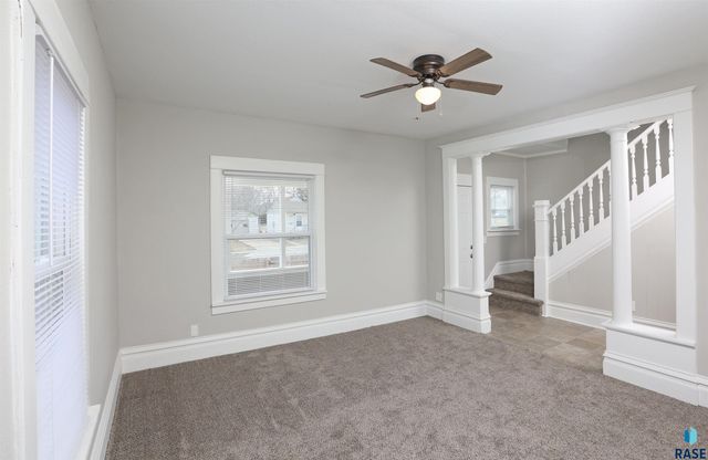 609 N Sherman Ave Avenue, Sioux Falls, SD 57103