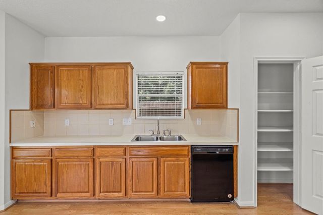 4406 Fountain Creek Court, Pasadena, TX 77505