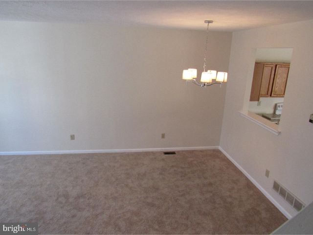 421 WOODSTOCK LN, Wilmington, DE 19808