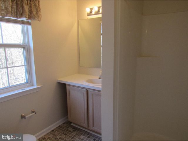 421 WOODSTOCK LN, Wilmington, DE 19808