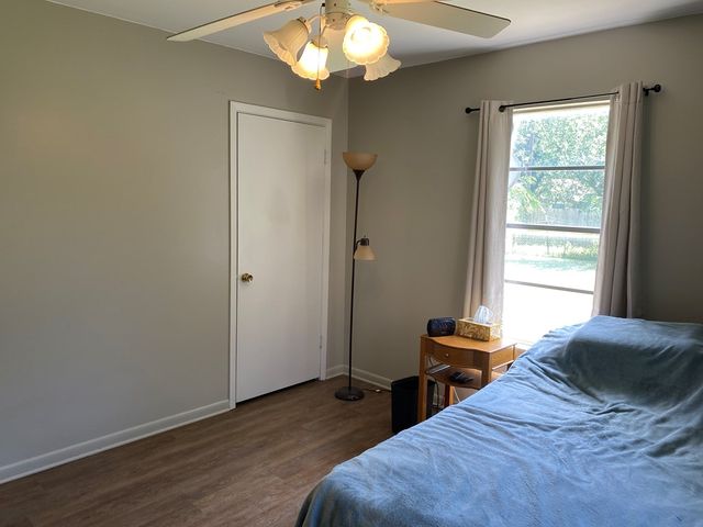 421 Lake Dr, Kerrville, TX 78028
