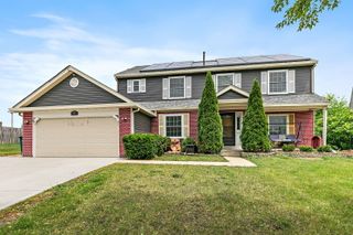 25 Magnolia Drive, Streamwood, IL 60107
