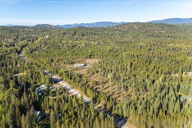 NKA Coyote Trail Trl, Newport, WA 98156