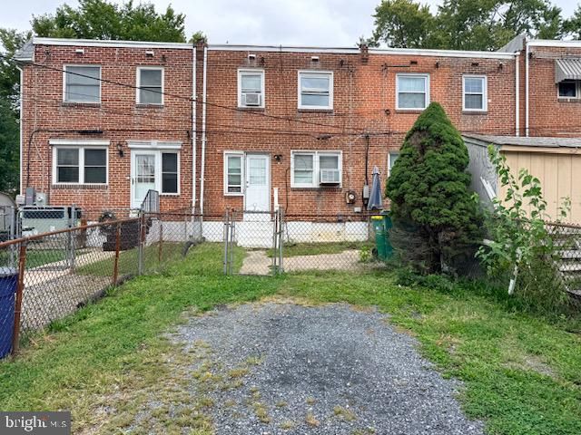3082 W COURT AVE, Claymont, DE 19703