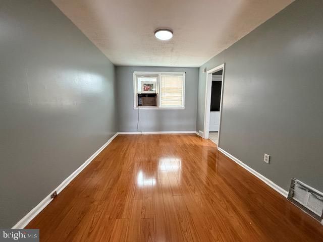 3082 W COURT AVE, Claymont, DE 19703