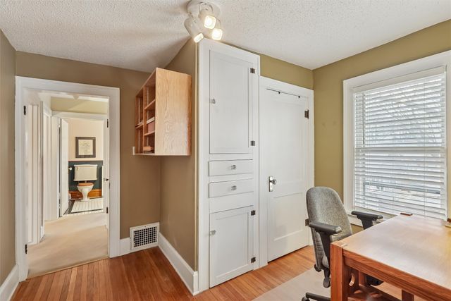 1343 43rd Street, Des Moines, IA 50311