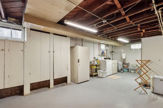 1343 43rd Street, Des Moines, IA 50311