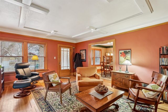 1343 43rd Street, Des Moines, IA 50311