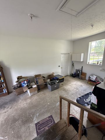 242 Kay Cir, Lafayette, TN 37083