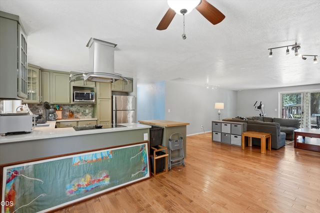 60282 Pawnee Lane, Bend, OR 97702