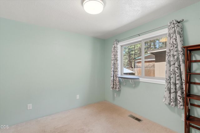 60282 Pawnee Lane, Bend, OR 97702